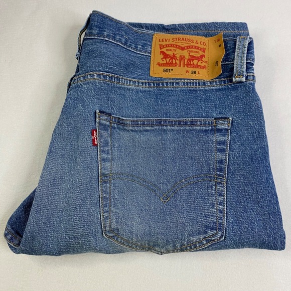 Levi's 501 Denim Shorts Button Fly Premium Big E Medium Wash Mens Sz 38 EUC‎ - Picture 1 of 13